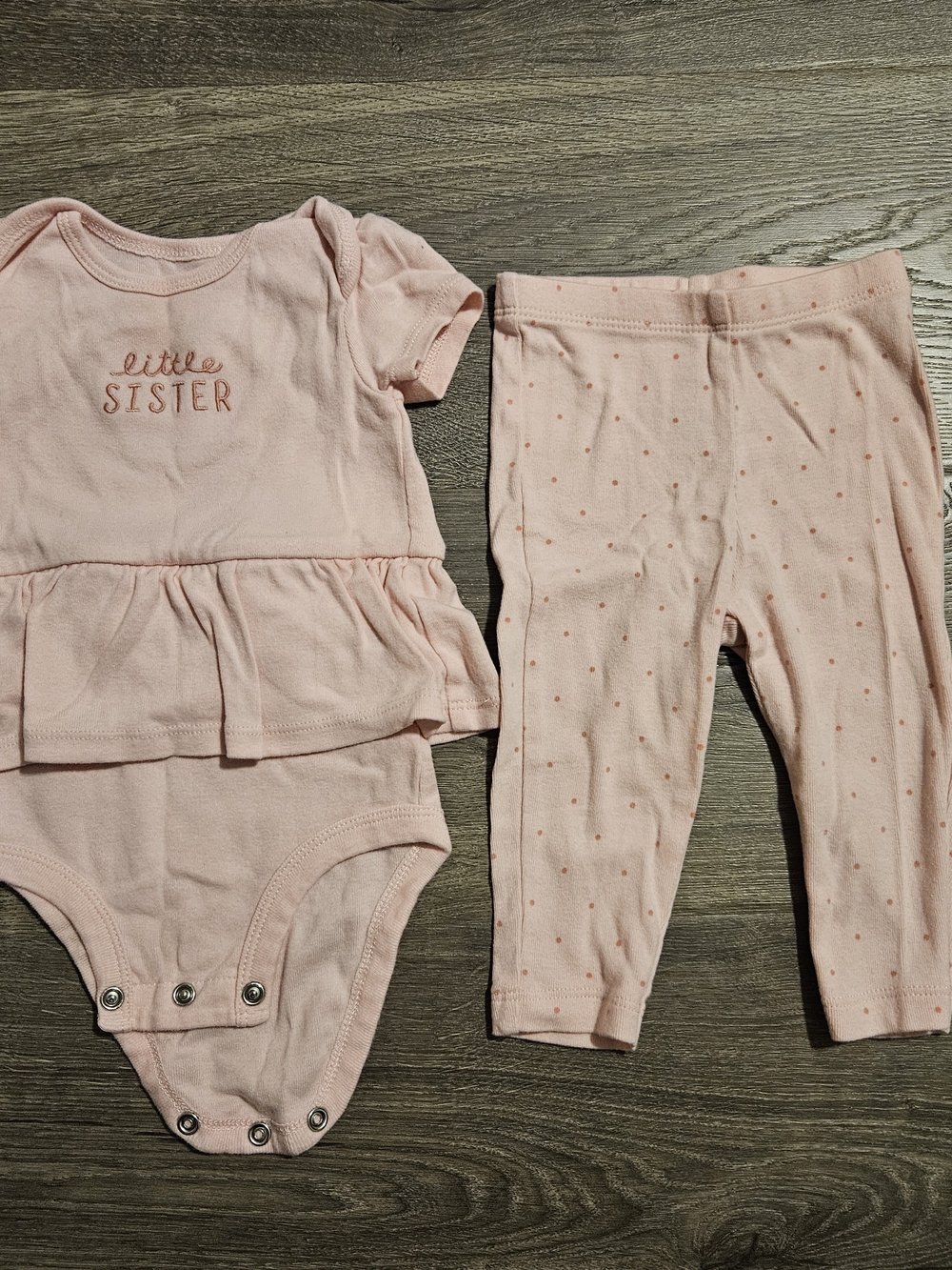 2 Sets Of Baby Girl Outfits -6M
